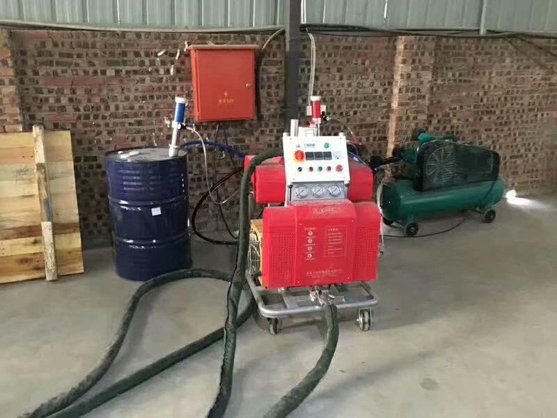 泡沫雕塑硬化聚脲噴涂處理是什么?(圖2) H5600型泡沫雕塑表面硬化聚脲噴涂機