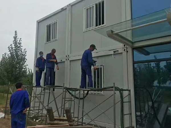 輕鋼別墅房屋保溫聚氨酯噴涂機(jī) 保溫效果如何(圖1) 輕鋼別墅房屋保溫聚氨酯噴涂機(jī) 保溫效果如何